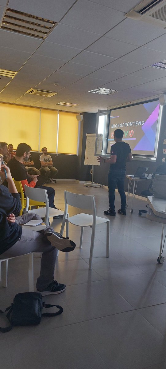 Nya (@nyablk) on Twitter photo Presentando el evento de <a href="/AngularMalaga/">Angular Málaga</a> junto a <a href="/Carlillo/">Carlos Caballero</a> ❤️
El maravilloso <a href="/bezael_perez/">Bezael Pérez</a> nos habla de Microfrontends con Module Federation en #Angular
Gracias a todos por venir 🥰🥰🥰
Y gracias al dev en la sombra por estar siempre ahí <a href="/imzaldih/">Zaldih Dev</a> Presentando el evento de <a href="/AngularMalaga/">Angular Málaga</a> junto a <a href="/Carlillo/">Carlos Caballero</a> ❤️
El maravilloso <a href="/bezael_perez/">Bezael Pérez</a> nos habla de Microfrontends con Module Federation en #Angular
Gracias a todos por venir 🥰🥰🥰
Y gracias al dev en la sombra por estar siempre ahí <a href="/imzaldih/">Zaldih Dev</a>