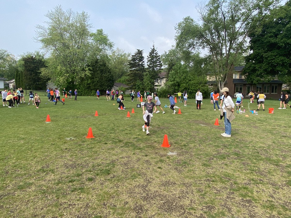 CampiCougars's tweet image. Field Day fun has begun! #TEAMCampi #BestDayEver