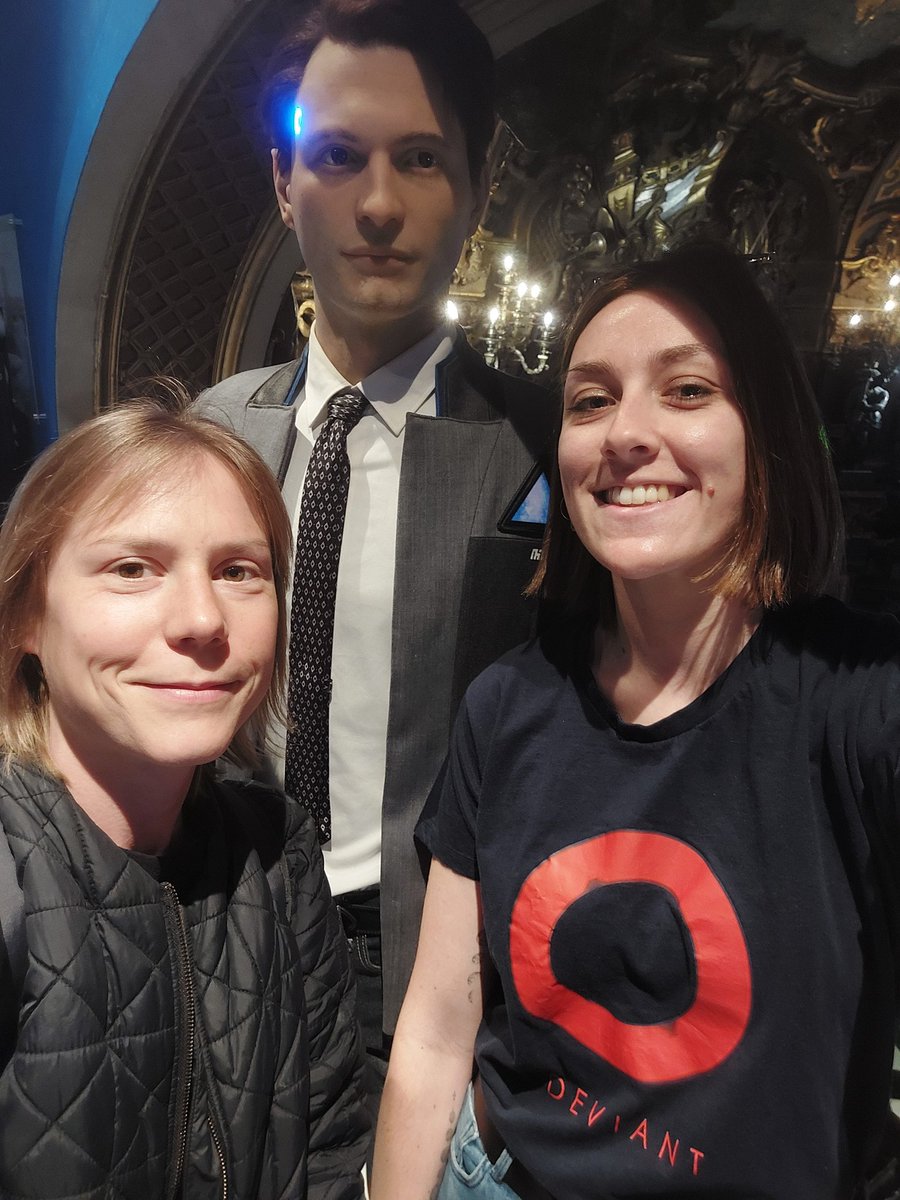 Cline018's tweet photo. Nice to see Connor at the Grevin museum 😀 our favorite from #DetroitBecomeHuman 🥰😍 @BryanDechart can you rate my outfit?! 😉👍 https://t.co/fOszVXT4mt