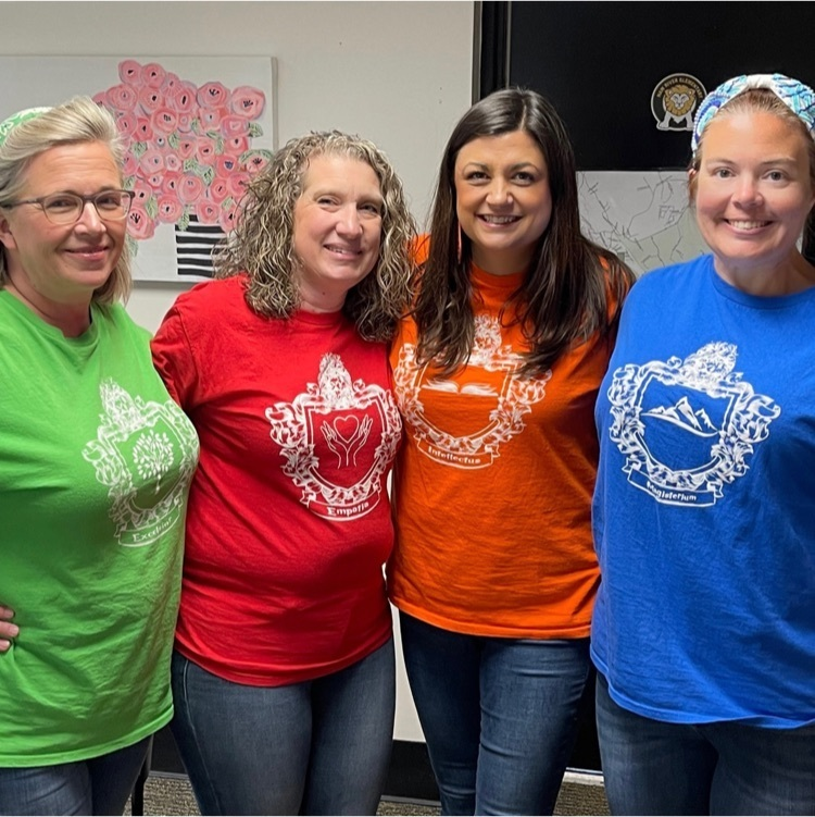 HRE_lion_cubs's tweet photo. On Fridays we wear House Colors! #LionCubsLeadTheWay🖤💛 #FourHousesOneFamily #Magisterium💙 #Empatia❤️ #Intellectus🧡 #Excelsior💚 https://t.co/GN9Ehtwkp6