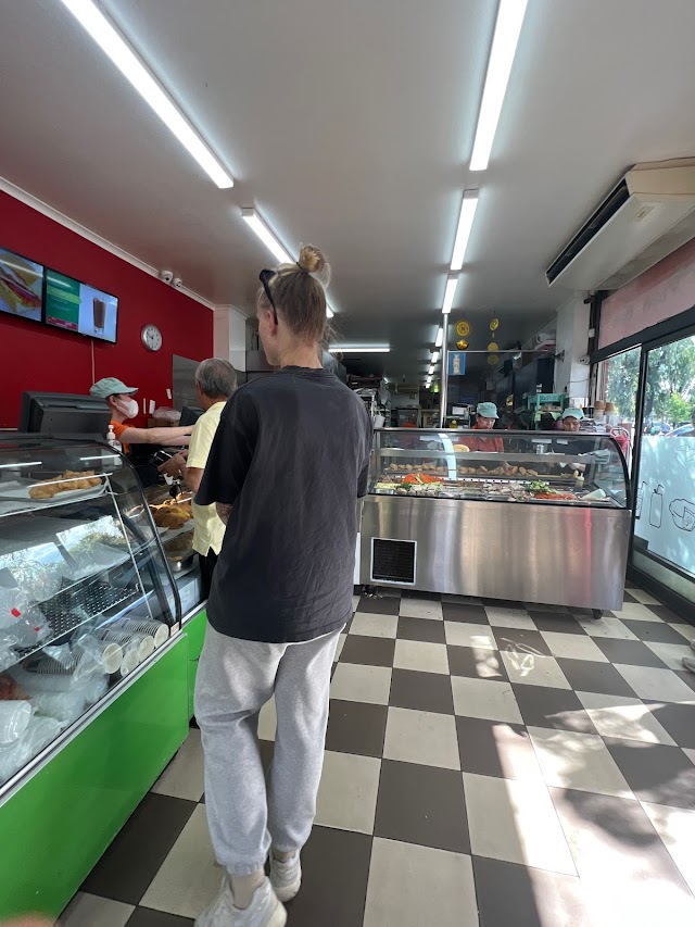 Random Bakery tweet media