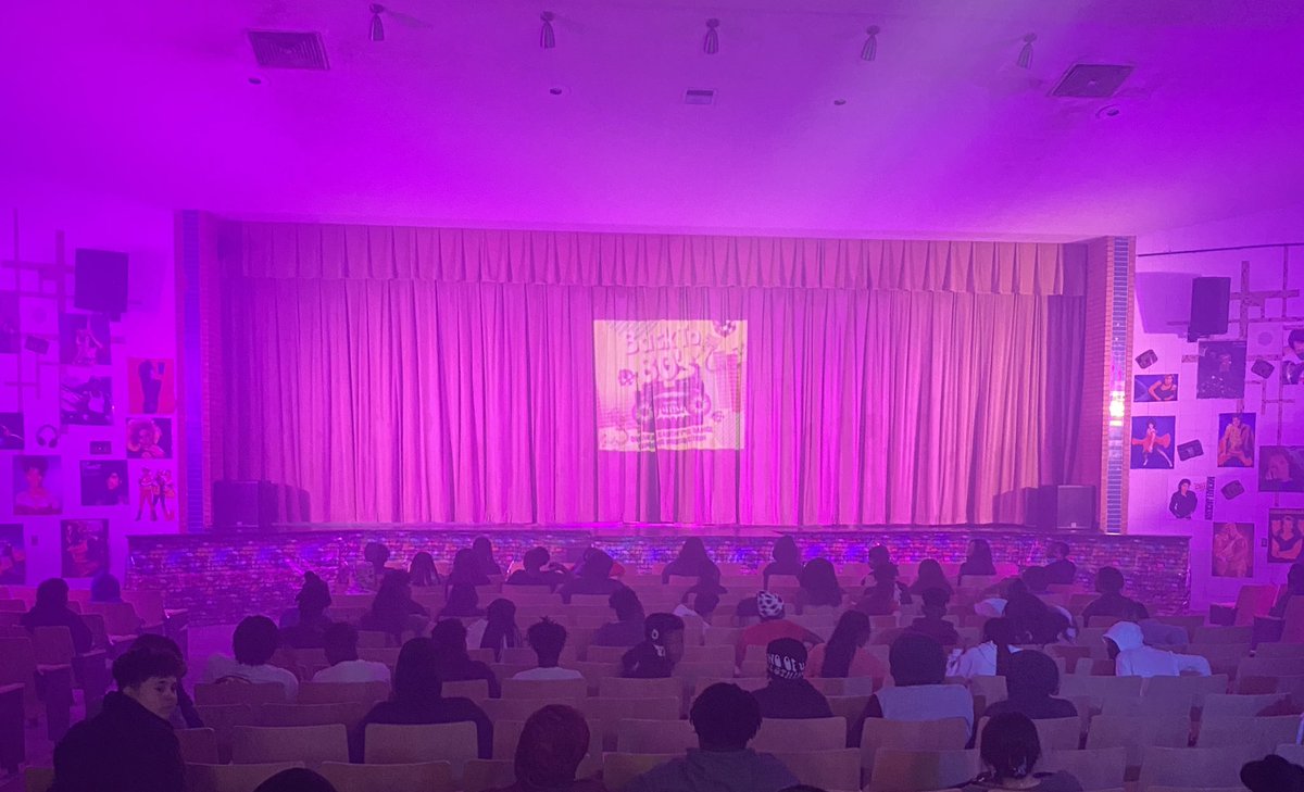 NewmanKaileigh's tweet image. Today @Drew_AISD dance team presented Back to 80s! Students we’re excited to see an amazing student lead performance! Great show @DanceDrew @aldinefinearts 

@drgoffney @lmamerson #MiddleSchoolMatters #AldineConnected