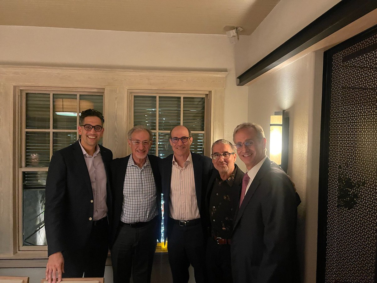 Tremendous honor hosting my former NYU partner Jeff Wisoff as inaugural Thomas Luerssen Visiting Professor & honoring Tom @TexasChildrens @BCMNeurosurgery @NYUneurosurgery reunion Fred Lang @DrJeffWeinberg @omar_tanweer @DoctorGRao @RansohoffProf @NishaGadgilMD