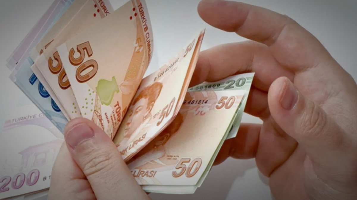 raskolnikov_48's tweet photo. MEMUR NE İSTİYOR?
📌 Yoksulluk sınırı üstünde maaş,
📌Senede iki maaş  bayram ikramiyesi,
📌Büyümeden hakkı olan refah payını,
📌Yol - yemek yardımı,
📌Kira desteği 
📌%10 Sabit gelir vergisi,
📌Aile ve Çocuk Yardımı artışı.

#SeçimiMemurBelirler https://t.co/PEfHd17uXM