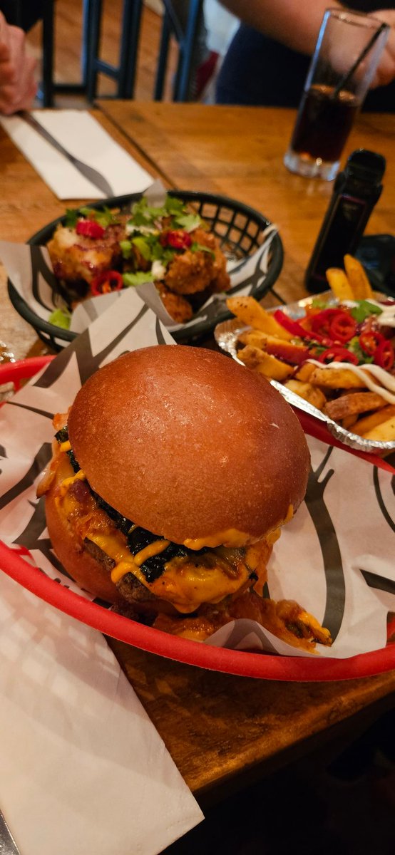 kltsang's tweet photo. Get in. Still number one. @TheMeatShack 🤣🤣🤣 https://t.co/zGvxblieV8