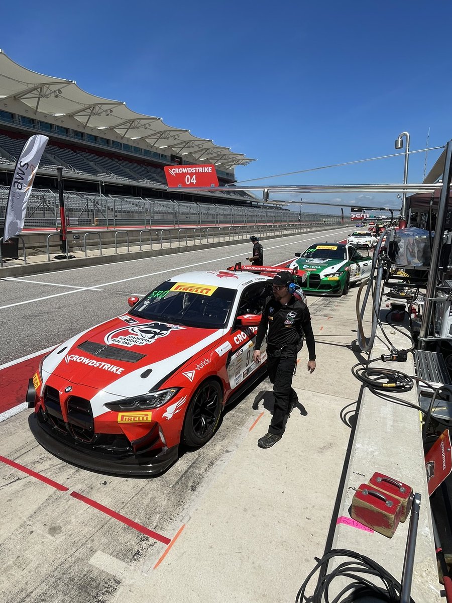 The 🔴 92 and 🟢 98 BMW M4 GT4s are out for #GTCOTA Practice 1

Live timing: gt4-america.com/watch-live