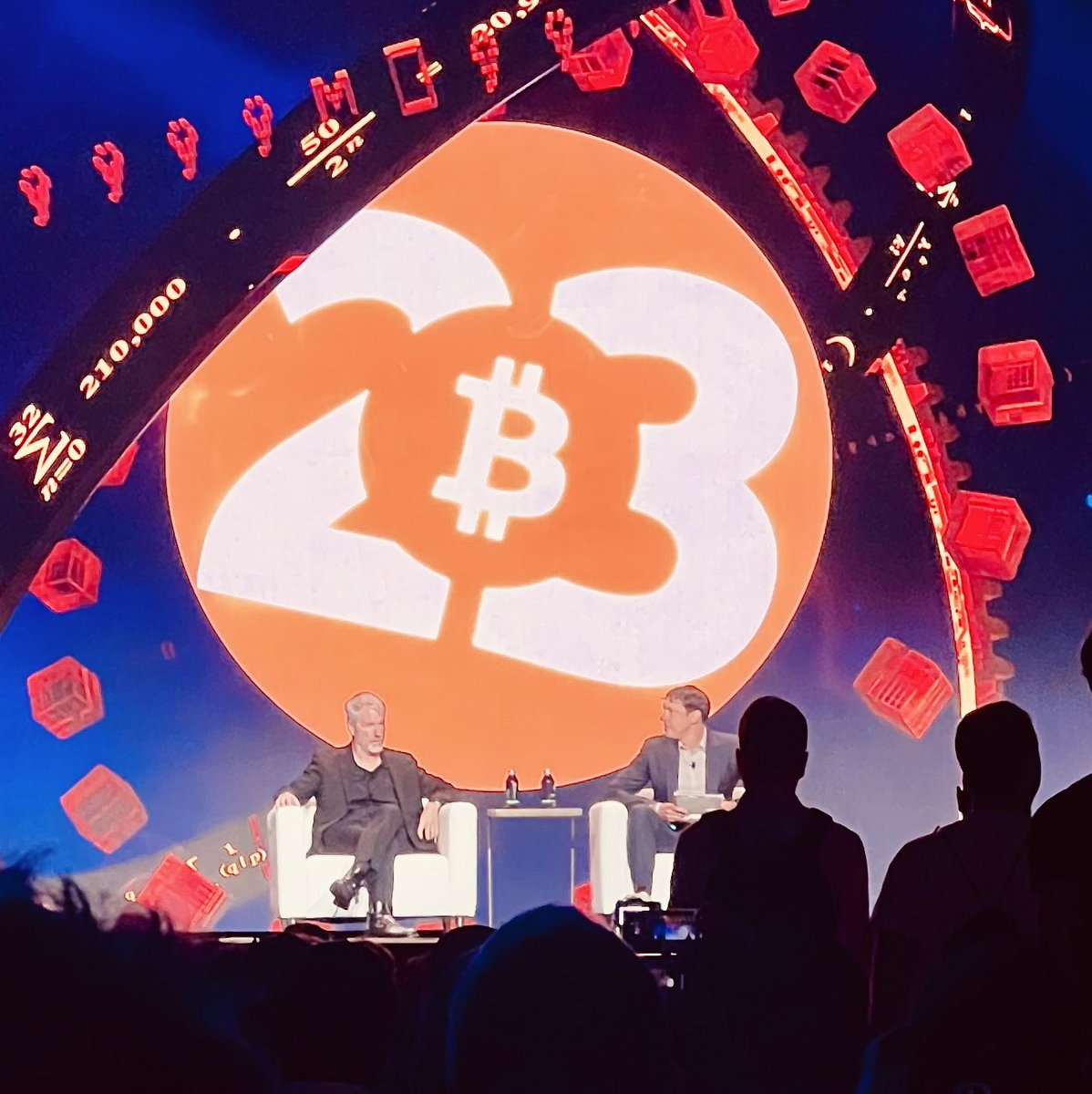 snifti_com's tweet photo. #Bitcoin2023 Thermodynamics with Michael Sailor 🔥 https://t.co/kDuhyA0Al3