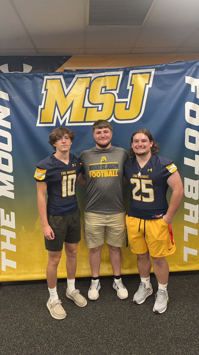 Thank you to Gary Powell and Coach Corrill @CalebCorrill @Garypowell03  for a great visit to MSJ!!#RiseAsOne #BrownCountyBuilt