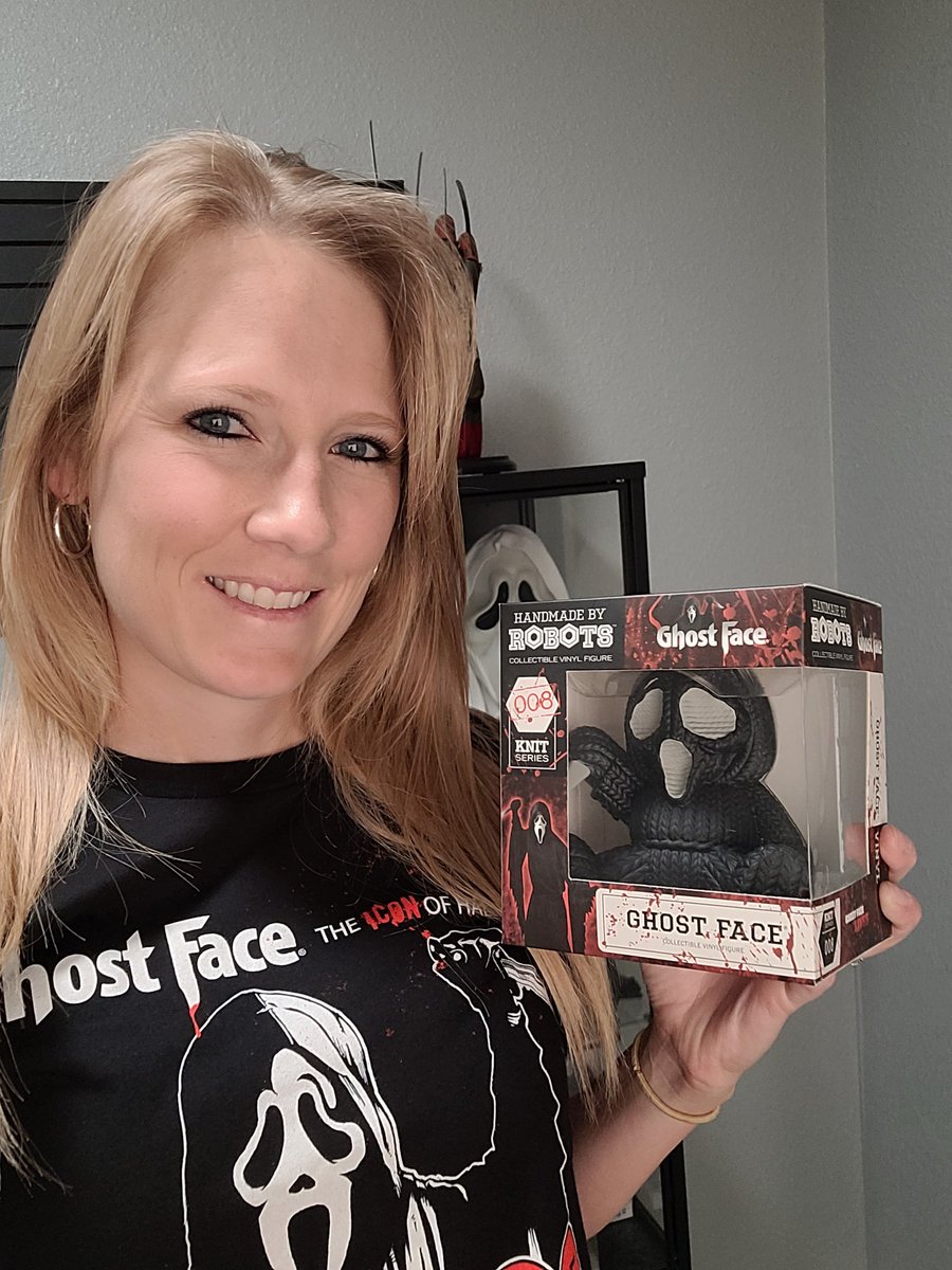 Y'all I can't get over this little cutie! Top drawer @hmadebrobots and @RJTorbert 

THIS life has certainly been touched 🖤 

#ghostfacelives #ghostfaceforever #handmadebyrobots