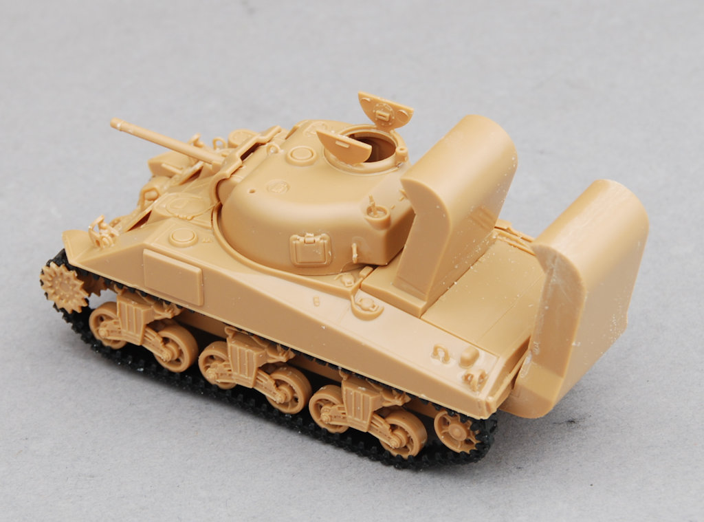 milmodelscene's tweet photo. Another new Heller build, their 1/72 M4 Sherman D-Day, complete with wading trunking. Builds up nicely, plenty of options for the different marking choices provided for. #MAFVA @JaaaagIrr #Braillescale @TigerHobbiesLTD https://t.co/4iGNThp9nQ
