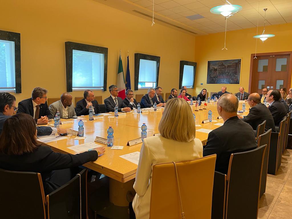 🇮🇹🇺🇸 engineers, consultants &amp; architects together to step-up cooperation in infrastructures, transportation and construction. #Italian style, innovation &amp; design ready to work on ambitious projects in the U.S. #OICE <a href="/ACEC_National/">ACEC_National</a> <a href="/ITAtradeagency/">Italian Trade Agency</a>
