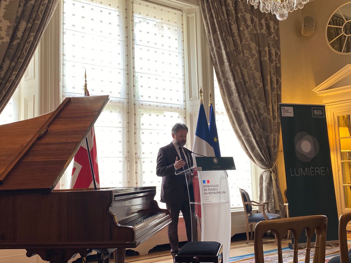 Very glad to launch today #Lumière ! a new initiative bringing together all our actions to support the mobility of talented French people to the 🇬🇧 in the fields of artistic, cultural, academic and scientific cooperation.