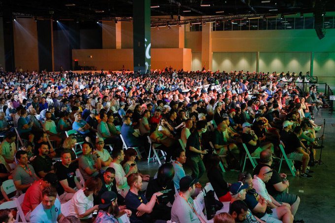 Vivek4real_'s tweet image. 13 years of difference in the #Bitcoin conference.