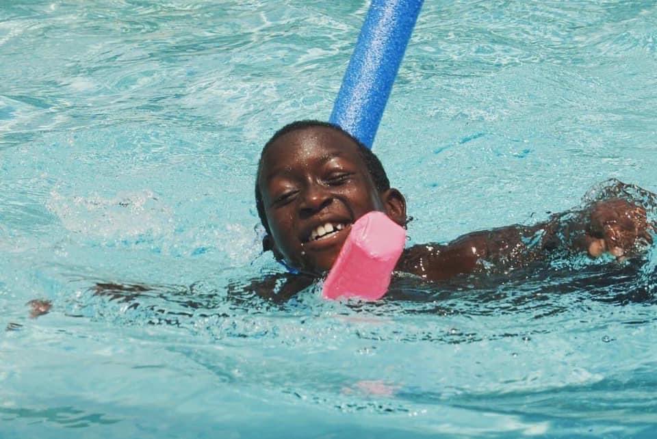 SAParksandRec's tweet photo. Happy Friday! π
Here are #3ThingsToTry this weekend!
1οΈβ£ #Pools - 11 pools are scheduled to open this Weekend!
ποΈ Saturdays & Sundays
β° 1p-7p
π Concepcion | Cuellar | Dellview | Elmendorf | Fairchild | Garza| Heritage| Lady Bird Johnson| Southside Lions| Spring Time| Woodlawn https://t.co/sl9cLYY7rf