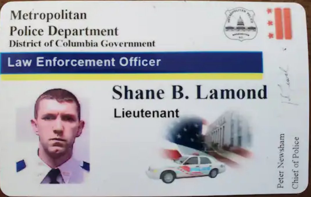 BREAKING: A Washington D.C. police officer has just been arrested for allegedly providing confidential information to Proud Boys leader Enrique Tarrio, as well as obstructing an investigation prior to Jan 6.

The officer, 47-year-old Shane Lamond, was the head of the D.C.