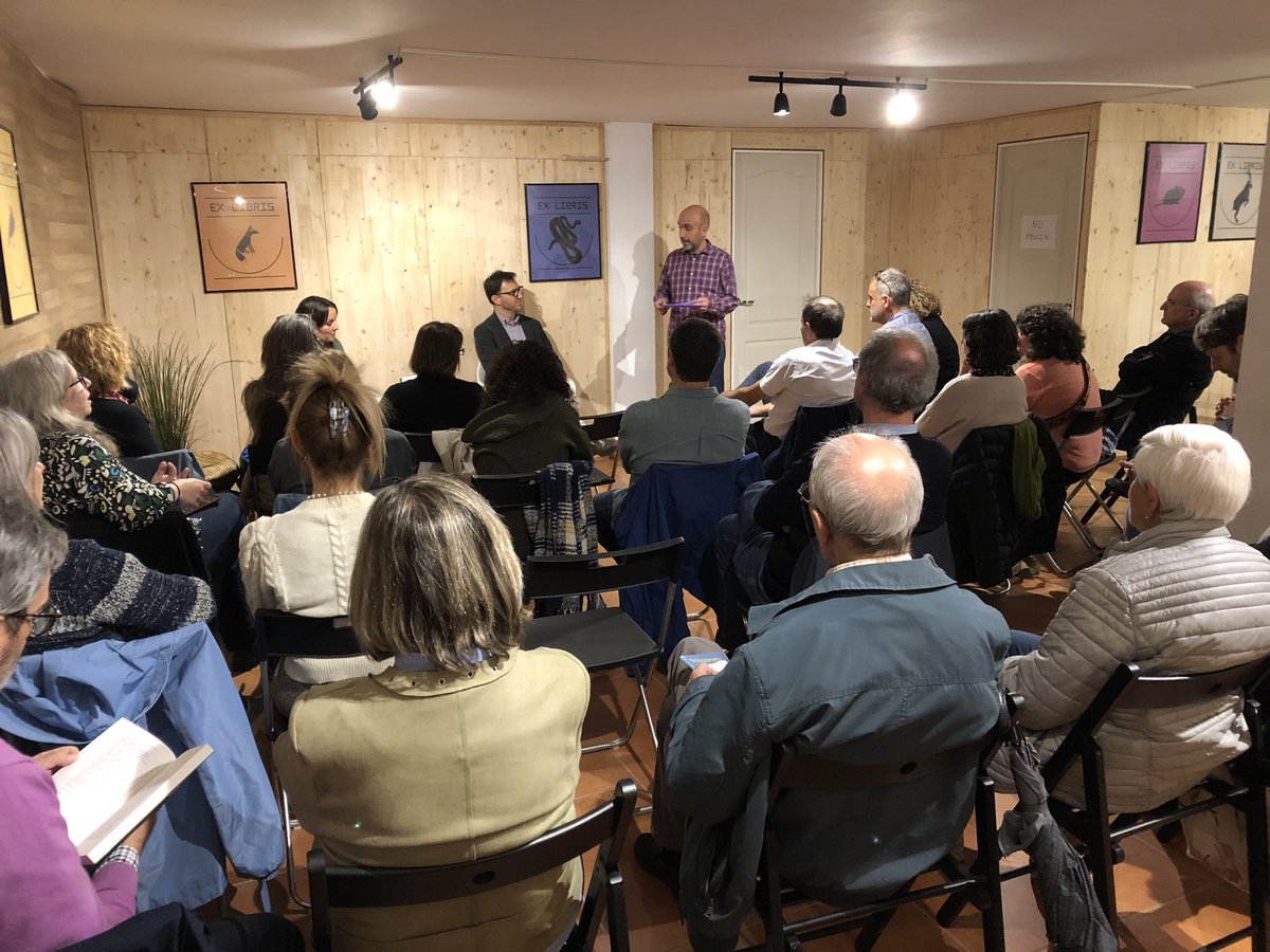 Llibreria Isop tweet media