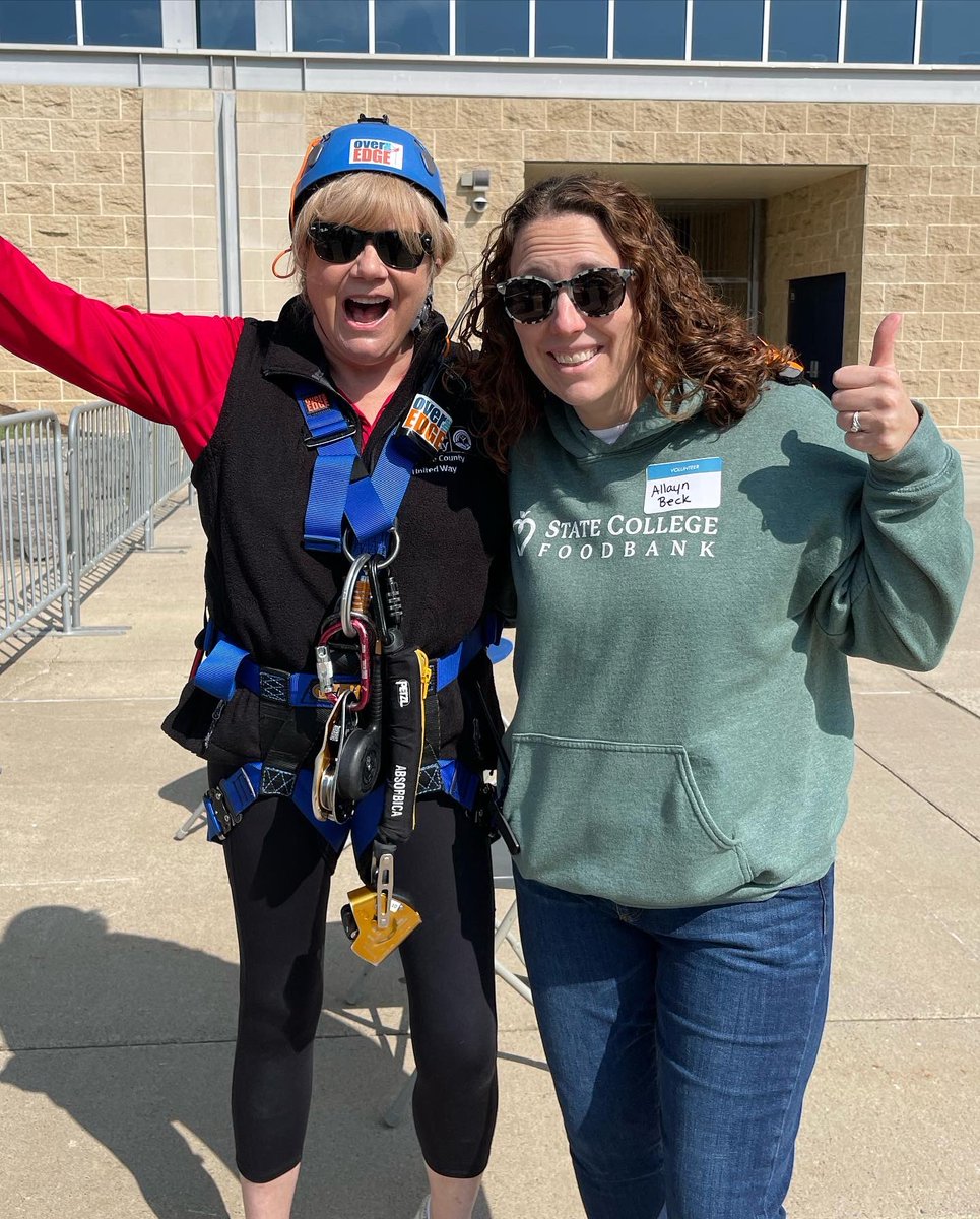 StateColle5073's tweet image. We had so much fun supporting @CC_UnitedWay at Over the Edge today! It was also fun getting to see our friends from @success_w_honor and @BigDogGolden78!