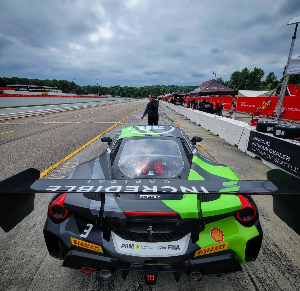 The gates are open for Ferrari Challenge! Practice today and then there's racing on Saturday and Sunday. Come join us! Buy tickets here: roadatlanta.com/ferrari-challe…

📷: @marcmillershow 

#MichelinRaceway / #RoadAtlanta / @ferrariraces