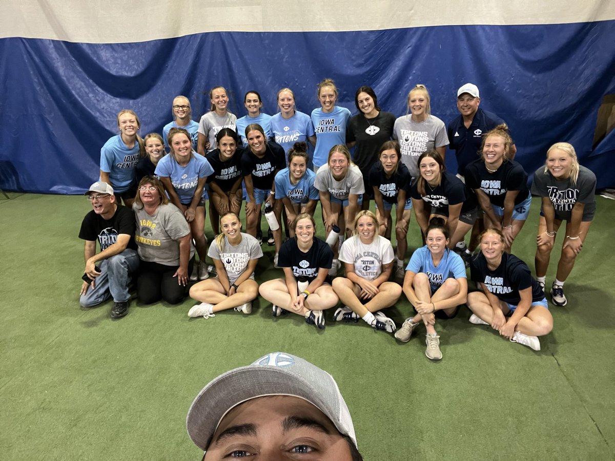 What a fun freakin season! So damn proud of this team and all they accomplished! (FYI offensively they finished top 15 nationally👏🏽) it was so fun being able to watch this group go to work! Been an emotional couple weeks of saying “see ya laters.” This sophomore group was pretty