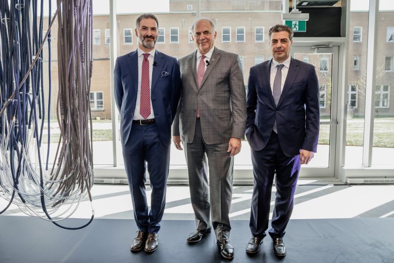 BIO_Qc's tweet photo. @NovartisCanada inaugure son nouveau siège social dans le Quartier de l'innovation en santé à Montréal, offrant un environnement unique pour inspirer la cocréation, les partenariats et l'innovation continue en matière de soins de santé https://t.co/pXxPz7qK42 https://t.co/PqJxeyVubF