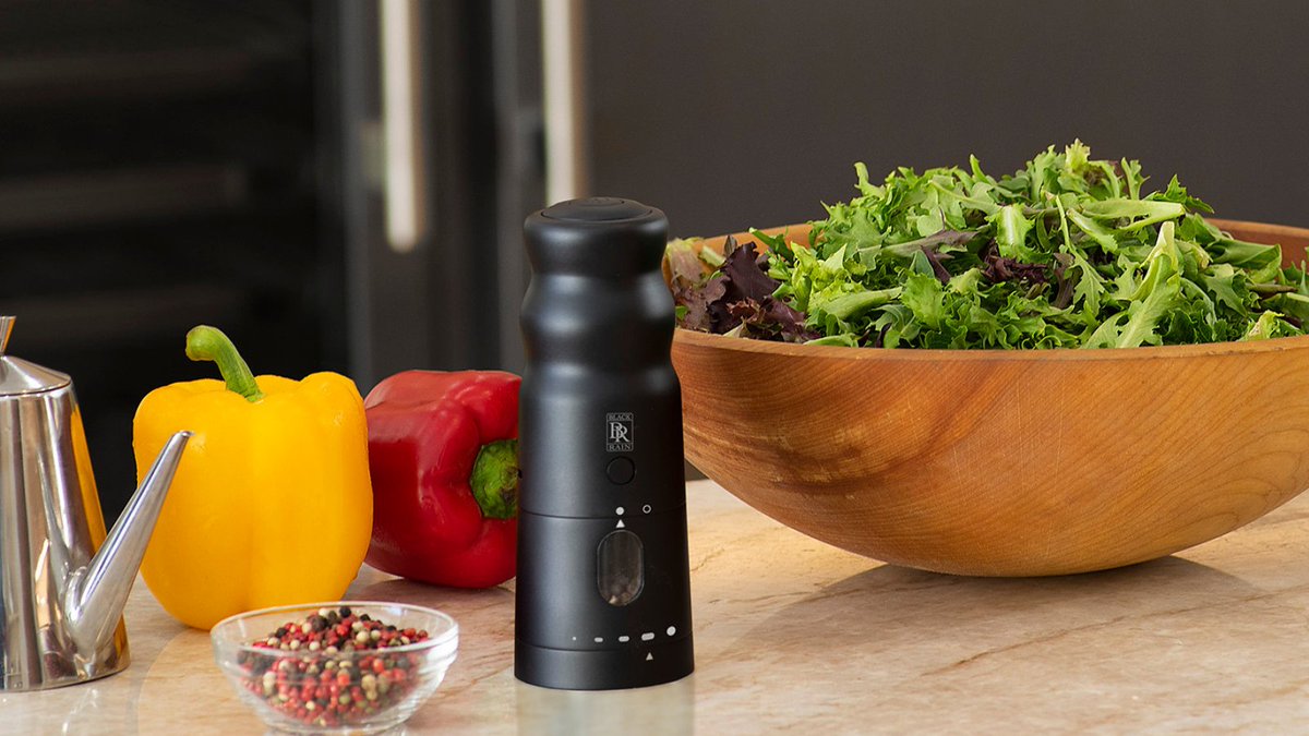 BlackrainPepper's tweet photo. Add a touch of sleek, modern, and sexy to your kitchen with Black Rain. Our precision peppermill is the perfect companion for elevating your culinary creations. Experience the art of seasoning like never before. #BlackRainPepperMill #chef #cheflife #kitchen #ModernCuisine #Salad https://t.co/YKMd2B2Px9