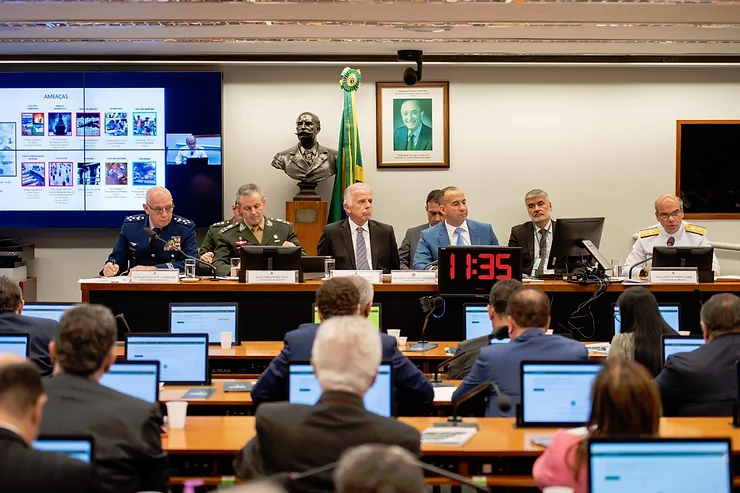 DefenseLrca's tweet photo. Governo e setor privado se mobilizam para fortalecimento da Defesa Nacional
#SIMDE #SEPROD #DEPROD #CREDN
https://t.co/o44jWO4iDI https://t.co/4qoPRDHJrt