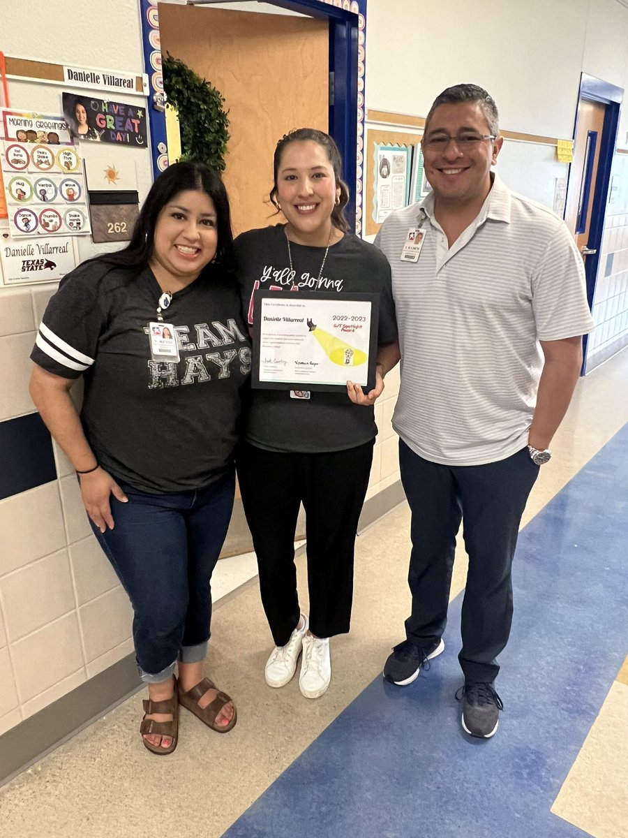 Surprised Danielle Villarreal, 4th grade teacher <a href="/sciencehallsuns/">Science Hall ES</a> with the G/T Spotlight Award. She goes above and beyond to serve her G/T students. Thank you for being an advocate! <a href="/HaysCISD/">Hays CISD</a> <a href="/HaysCISD_GT/">Hays Gifted and Talented</a>