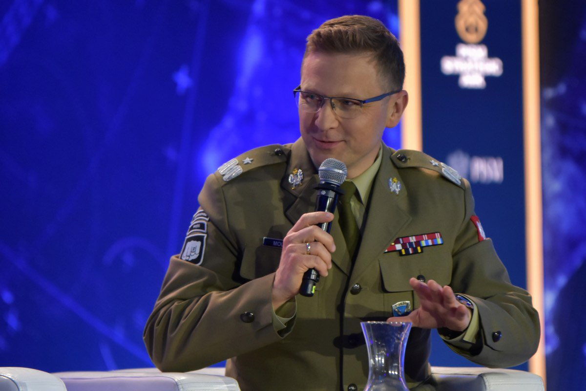 MolendaKarol's tweet image. The Battlefield of Future Wars is unpredictable, but emerging and disruptive technologies will certainly play an important role there. 

Thank you @PISM_Poland #Strategic_Ark for creating a dedicated debate on the issue. It was great to be a part of it.