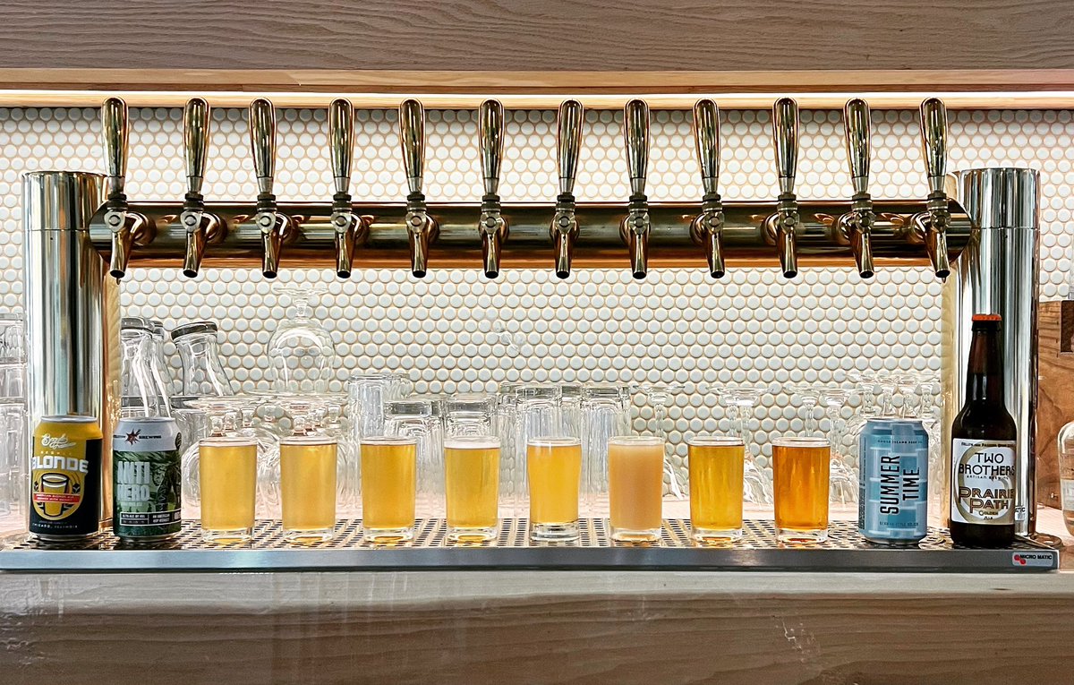 BistroPort's tweet photo. It’s #illinoiscraftbeerweek! We love our local and regional craft breweries and have more than 12 varieties available for you! Stop in and celebrate with us and get $1 off all craft beers during happy hour (Wed-Sat 4:30-6:30pm).

@ilcraftbeerweek #illinoiscraftbeer https://t.co/BWuH0NDUNg