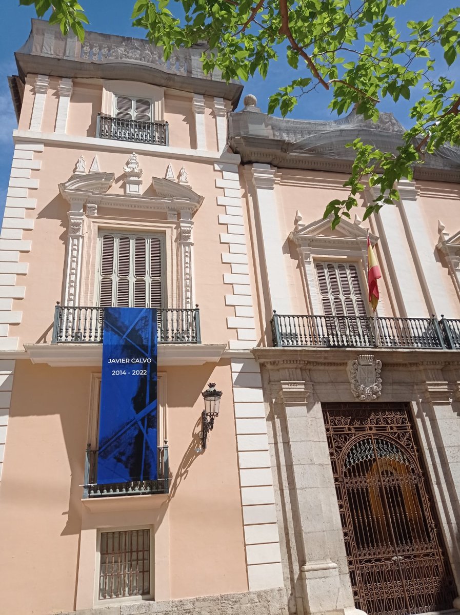 AjuntamentVLC's tweet photo. 🏛️Demà, dissabte 20 de maig, amb motiu de la #NitEuropeadelsMuseus🌙, obriran fins a les 00:00 h 📍Les Drassanes del #Grau, la #Llotja, el Centre Arqueològic de l'#Almoina i el Museu de la #Ciutat.🖼️
💫No t'ho perdes i aprofita l'oportunitat de visitar estos museus de nit! #DIM23 https://t.co/UlT4UdYa3I