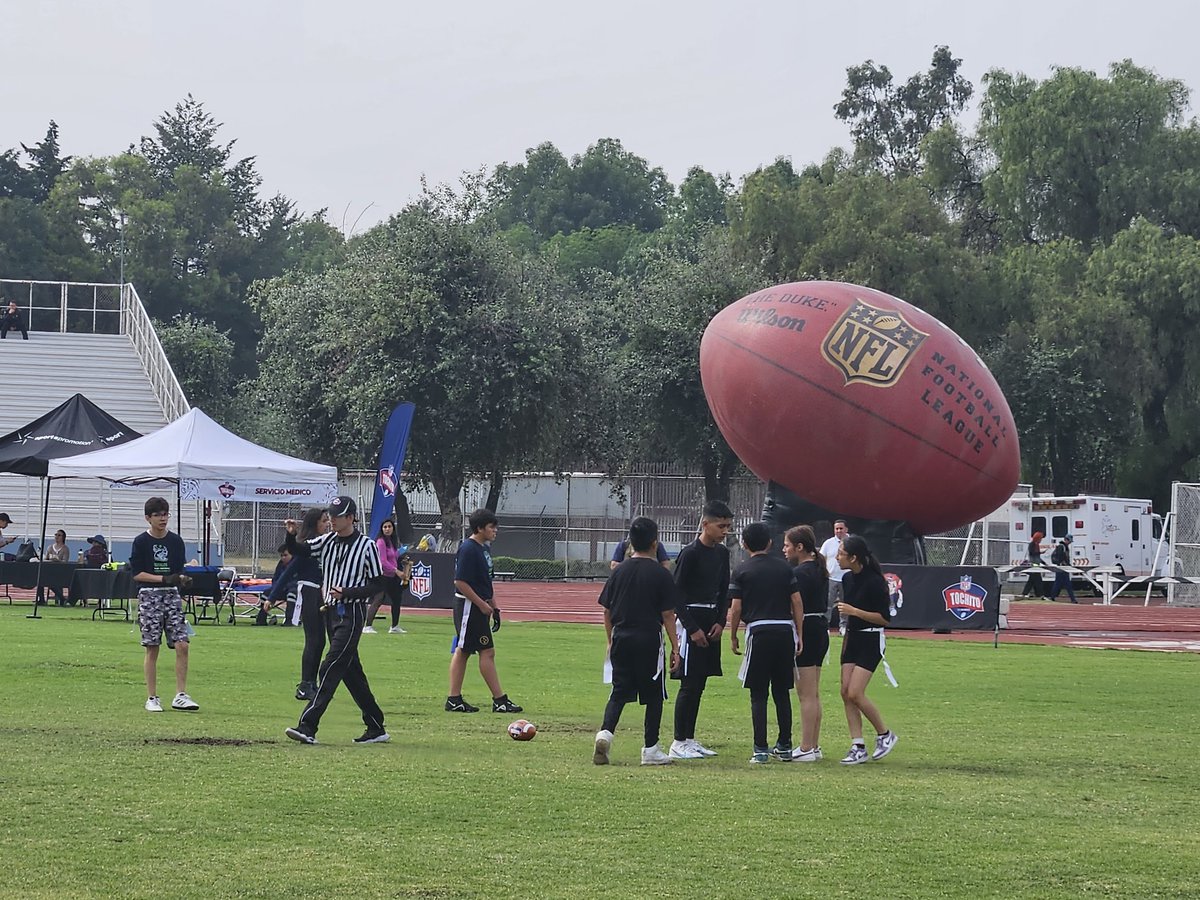 sse_ipn's tweet image. El #IPN con el propósito de impulsar y fomentar la actividad física en las niñas y los niños y adolescentes de México, suma esfuerzos con la #AEFCM en colaboración con la @nflmx, a través del torneo #Tochito-Lectura, para fortalecer la educación y el deporte en nuestro país.