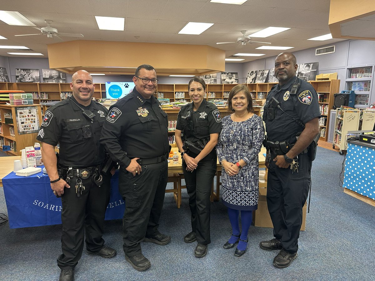 bcarsal's tweet photo. 17th Annual Career Day @LinderEagles was amazing! A BIG thank you to all presenters! @AISDCounseling @AISDPolice @AISD https://t.co/GmjXOO1lid