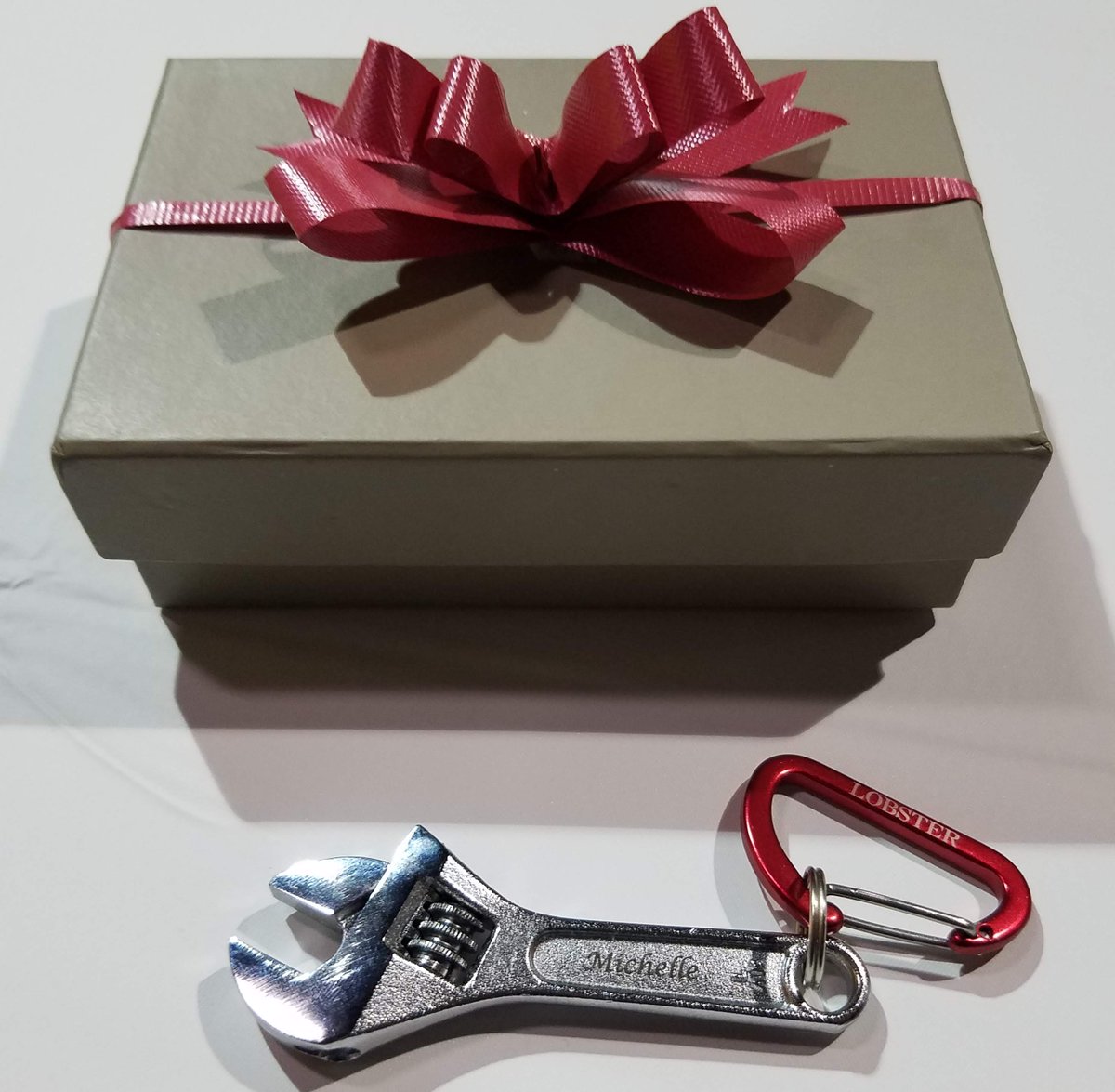 Latina_Schatje's tweet photo. Gonna throw a wrench in the works... a pretty, personalized wrench. #LobsterTools https://t.co/qmaMxuuv1j
