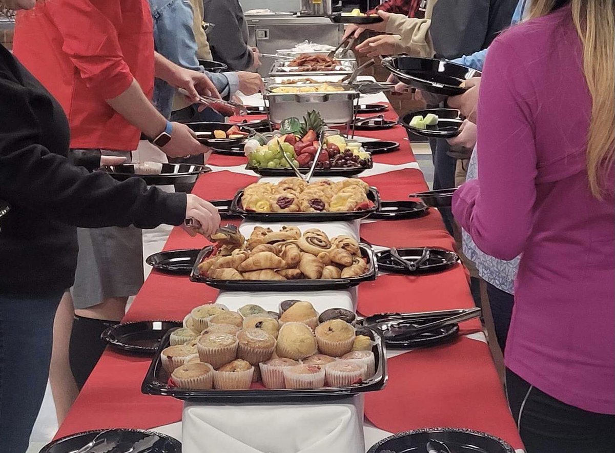 apuliacatering's tweet photo. Breakfast Thank you for trusting us with your catering needs. #BlackGoldSchoolDivision#FortSaskRec #ThisIsOurLeduc @DCC #Cityfortsask #FortSaskRecDCC Visit @www.apuliacatering.ca #fortsask #fortsaskatchewan #yeg #catering #yegfood #shpkfood #cityfortsask #sherwoodpark https://t.co/UjfXEd0VLb