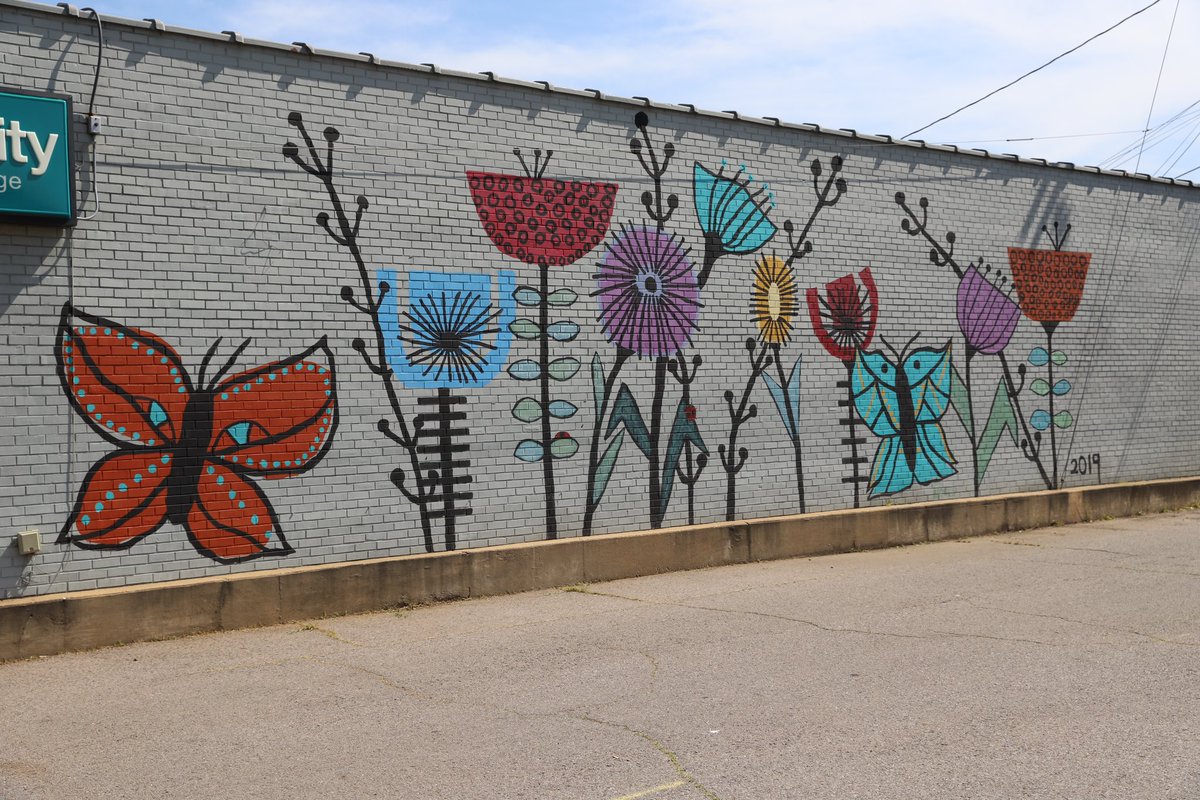 CDICentral's tweet photo. Our final walk audit of spring 2023 was hosted in the City of Clarksville! 

Elected officials, city staff, business owners, and the @ClarksvilleAR participated in the audit led by @craftontull Dave Roberts, @myARDOT Kim Sanders, and our staff at #CDIcentral. https://t.co/EQMfQFlSHA