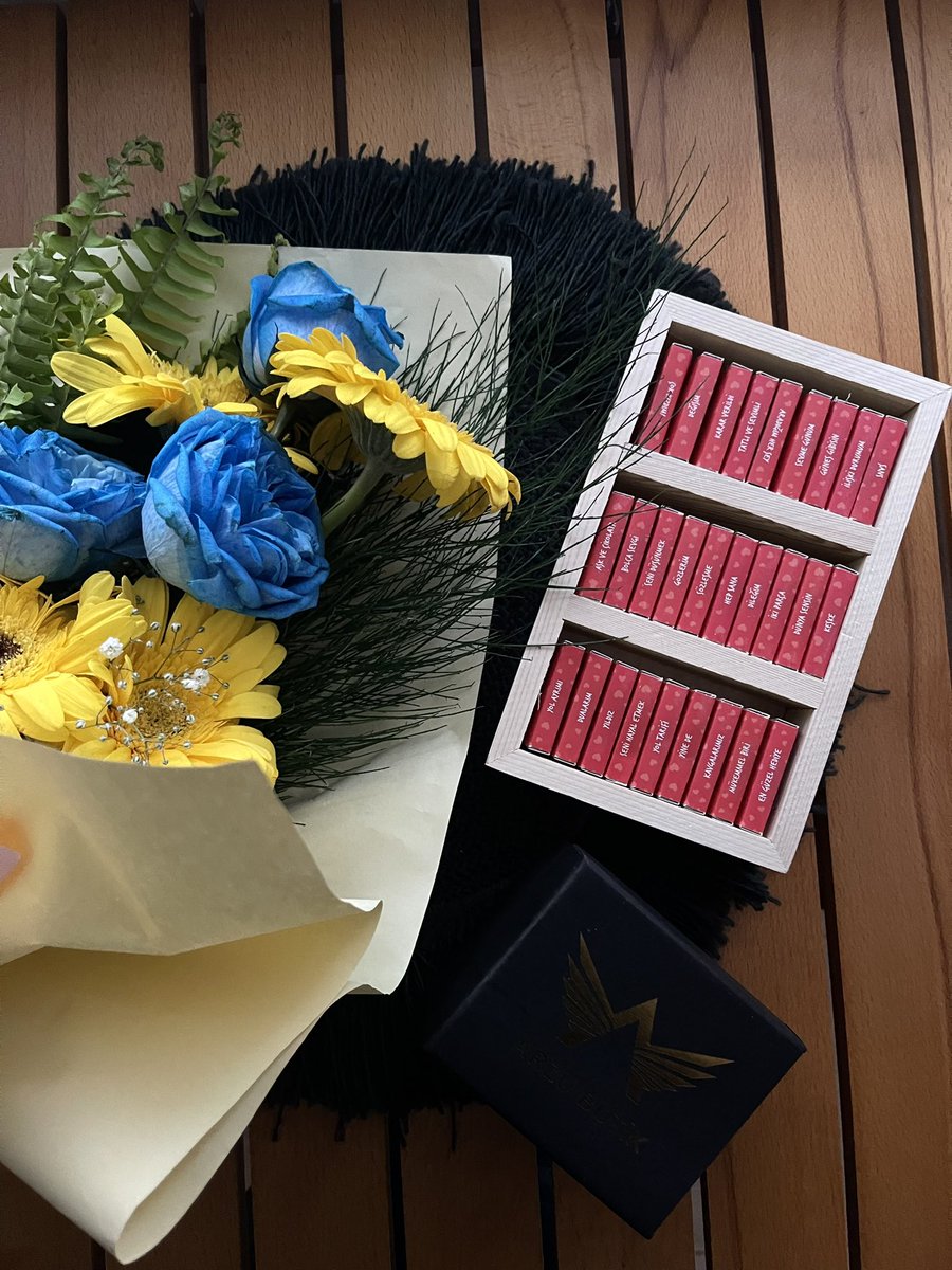 Sete kadar gelip, bu güzel hediyelerle beni kucaklayan güzel kalpler 🤍 İyi ki varsınız 🥹