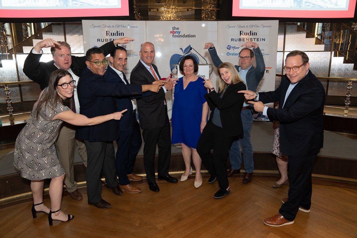 OOBusinessEnt's tweet image. ABetterNY: We got to honor our very own ABNY Vice Chair, Frances Resheske with the David N. Dinkins Award at the 2023 Spirit of ABNY Awards. Ms. Resheske has been a dedicated ABNY supporter and friend and continues to play a pivotal role in shaping the o…