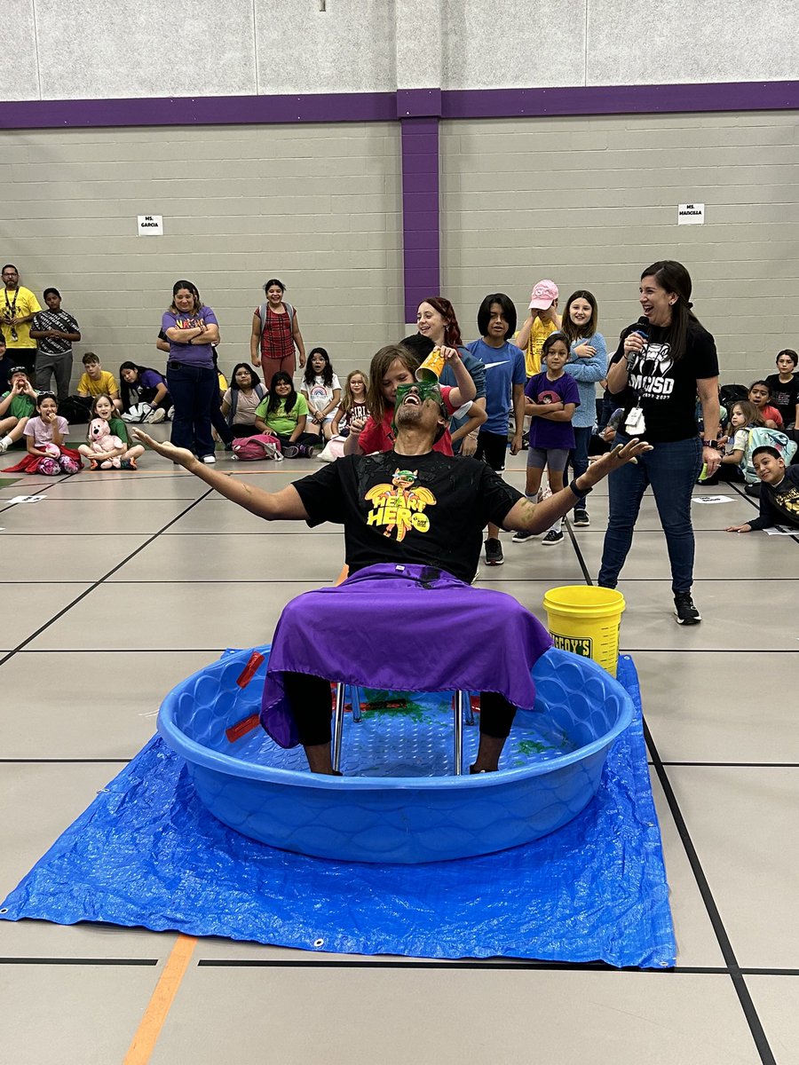 Hernandez Elementary (@hernandezsmcisd) on Twitter photo Coach Presley got SLiMED this morning at our Friday morning assembly. Students who raised over $100 for our Kids Heart challenge for the <a href="/AmericanHeartTX/">American Heart Texas</a> were able to SLIME coach! Our school was able to raise $3,693.13 all together for the AHA. Coach Presley got SLiMED this morning at our Friday morning assembly. Students who raised over $100 for our Kids Heart challenge for the <a href="/AmericanHeartTX/">American Heart Texas</a> were able to SLIME coach! Our school was able to raise $3,693.13 all together for the AHA.