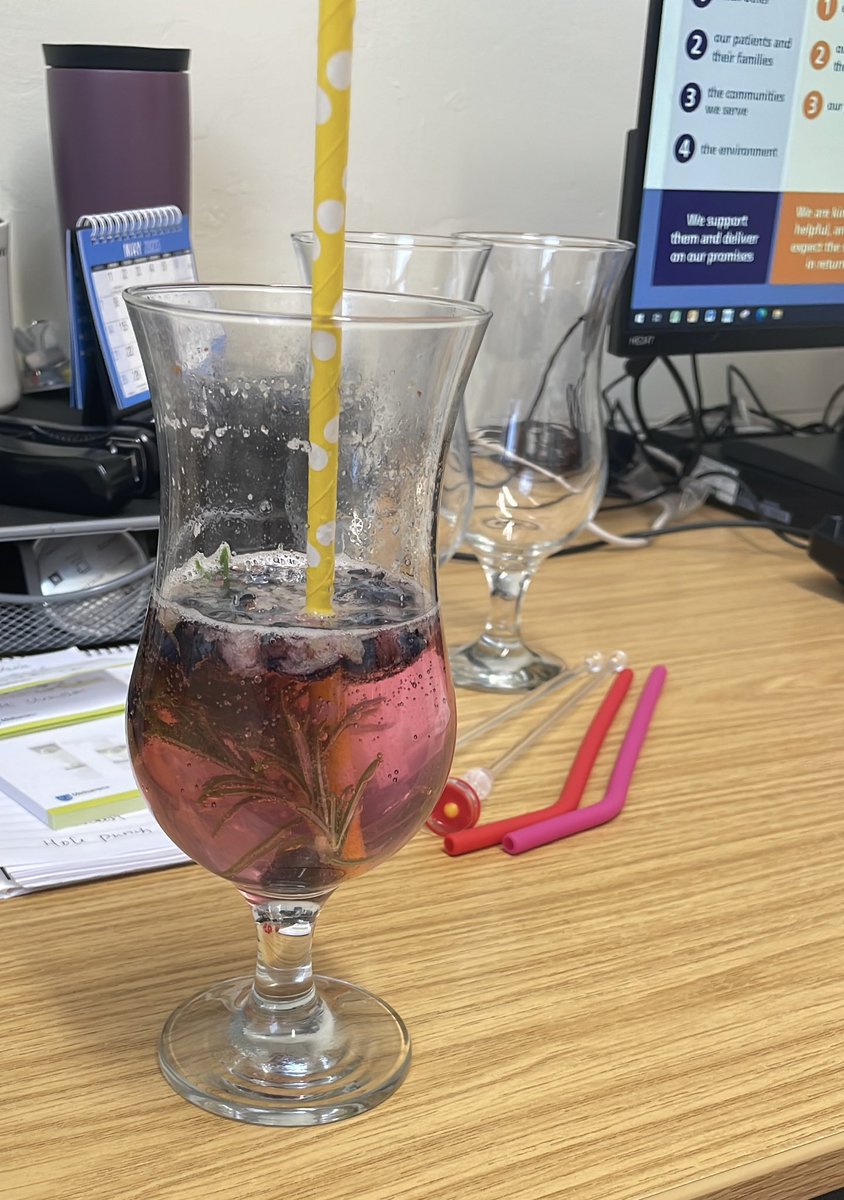 Wonderful mocktails being served to staff on Ward B4 this afternoon - a lovely act of kindness from Sister Oliverio to the Team after a busy week <a href="/StockportPtExp/">Stockport Patient Experience</a> <a href="/rchamoto/">Rebecca Chamoto</a> <a href="/jellybeanscot/">gail daly-brown 💙</a> <a href="/Deepa38022034/">Deepa</a>