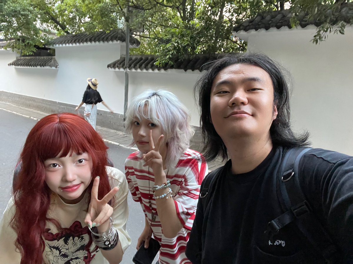 真的是路上偶遇 https://t.co/v6zDLsHnFZ