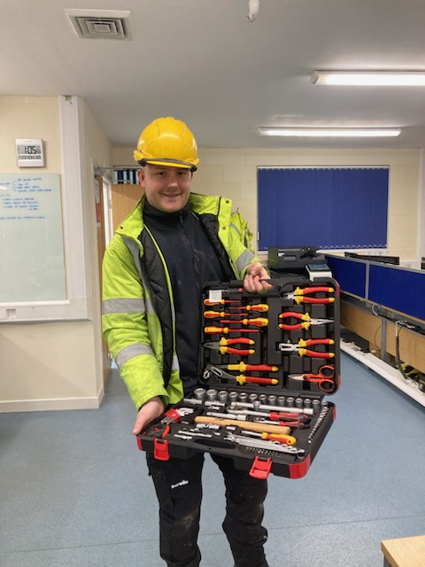 EmpoweringPumps's tweet image. Fletcher Moorland Ltd has launched an initiative to support the younger generation entering #engineering, design, and #manufacturing careers.
Under the banner #GetTooledUp, @fletchmoorland is giving away five sets of quality tools every month. bit.ly/3ImCGbP