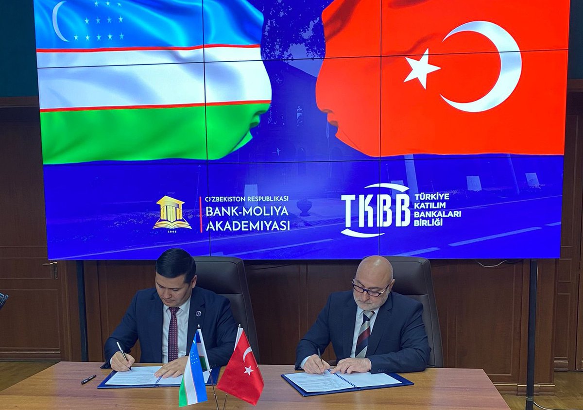 TkbbOrgTr's tweet photo. Türkiye Katılım Bankaları Birliği ve Özbekistan Bankacılık ve Finans Akademisi, İslami Finans sektörünün geliştirilmesi için 18 Mayıs 2023 tarihinde Özbekistan'ın Taşkent şehrinde bir Mutabakat Zaptı (MoU) imzaladı.

Detaylı Bilgi 👇
🔗https://t.co/tNxc6GY4df https://t.co/8nHEW5WS6K
