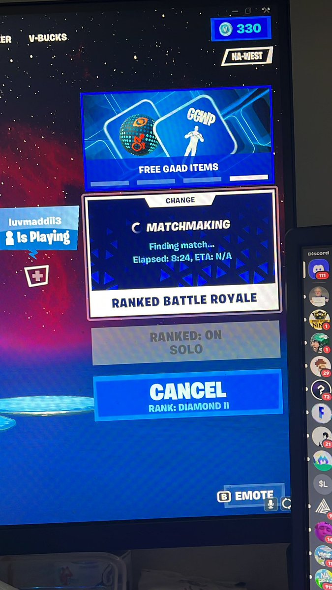 Like this is already ridiculous @FortniteGame