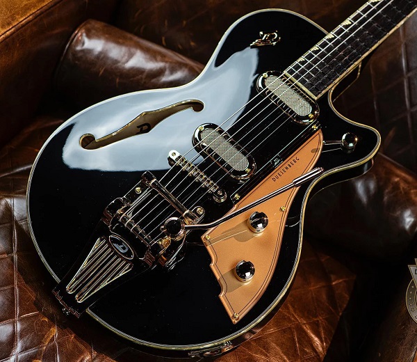 RogueGuitarShop's tweet photo. Inventory Blow Out Sale!  Save on Guitars, Amp &amp; Pedals! - https://t.co/d22IGS7EFR https://t.co/lA6ckk1ycU