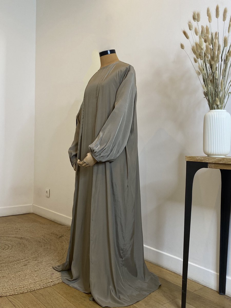 𝙱𝙰𝚀𝙰𝙰𝚃 𝙲𝙾𝙻𝙻𝙴𝙲𝚃𝙸𝙾𝙽 tweet media