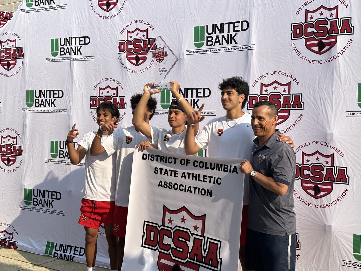 STASchoolDC's tweet photo. Congratulations to our varsity golf and tennis teams for bringing home two DCSAA Championship banners yesterday! Read more about their victories in the Washington Post! #GoDogsRollBeef

Golf Recap: https://t.co/CDoV0332xM 

Tennis Recap: https://t.co/bQiHWgm5yy https://t.co/8XkU7D9VxM