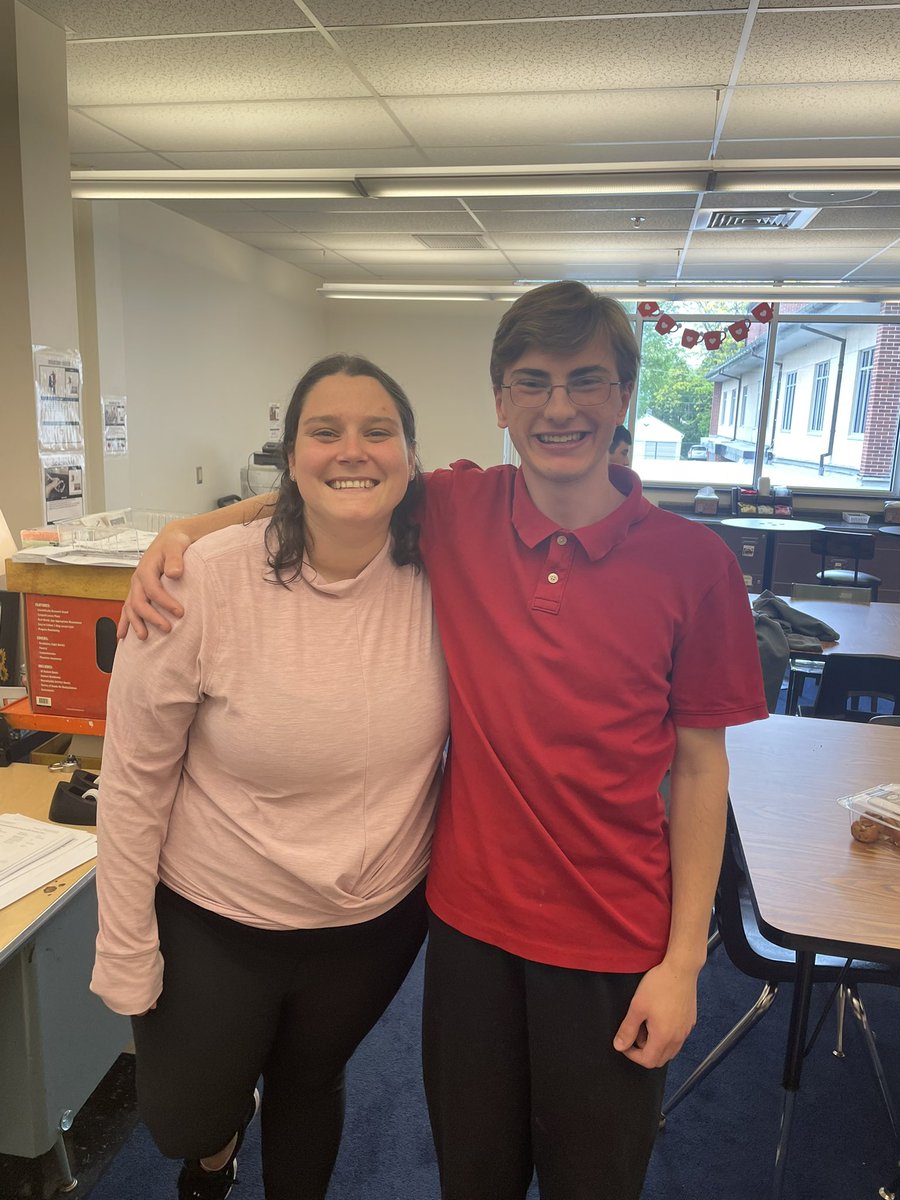 msthatcher11's tweet photo. My first group is leaving the nest ❤️ I know you will make me proud on your next chapter! https://t.co/S3tYo14ne0