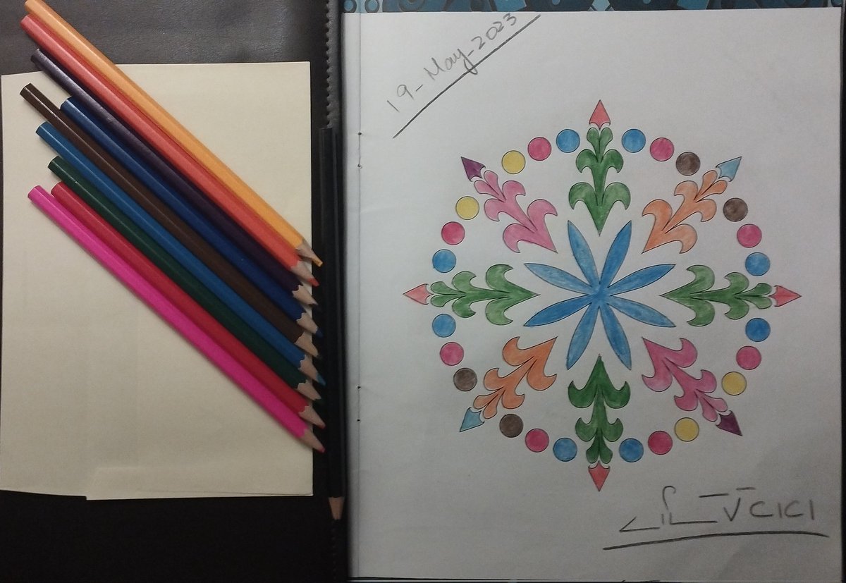 KBarakzai's tweet photo. After a looooong break ...

#mandala https://t.co/y6j2XwklDx