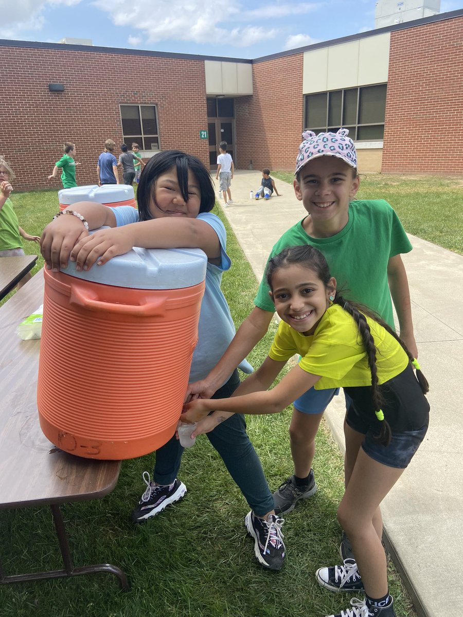 Here’s to a class that when the water runs low there’s always a helping hand <a href="/DonegalDIS/">Donegal Intermediate School</a> #wegotdis