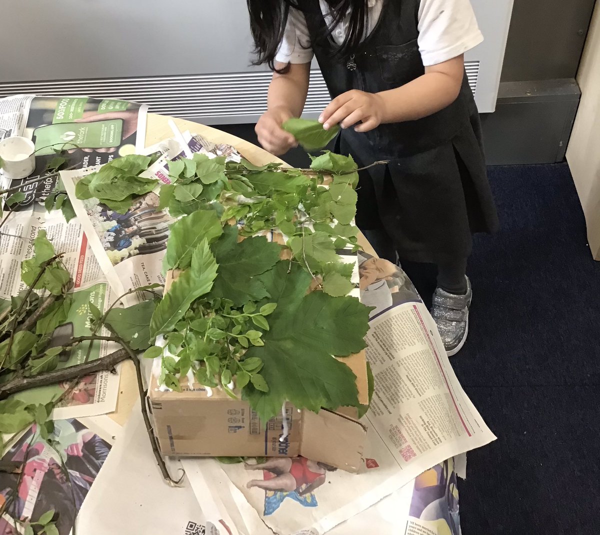Shannasmith29's tweet photo. Prickly, tickly, spiky hedgehog! 🦔 
We have been learning all about hedgehogs! 
Our ‘Rhyme of the Week’ was the hedgehog song, we made hedgehog houses, drew pictures, learnt the name of a baby hedgehog and made hedgehogs using play-dough https://t.co/kEuOp1EBWF